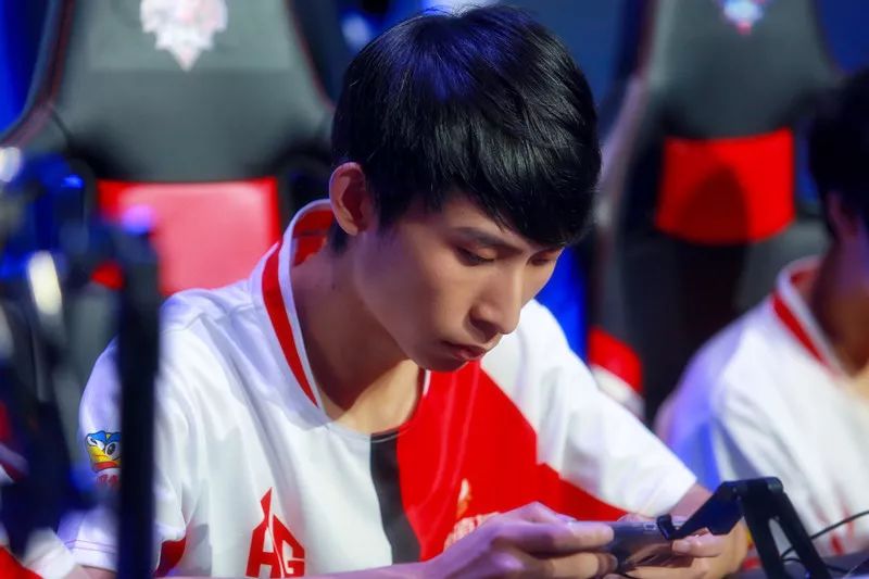 后的坚持与