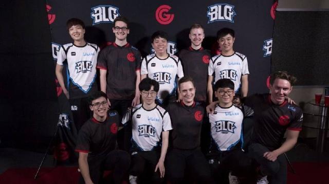 质疑表面的 质疑表面的